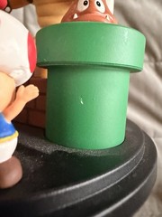 2010 Club Nintendo Super Mario Brothers Figurine Scene Statue