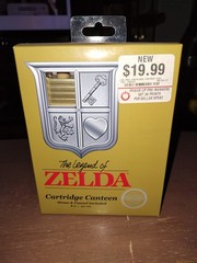 Nintendo The Legend of Zelda Gold Cartridge 8oz Canteen Flask Funky (2016) – New
