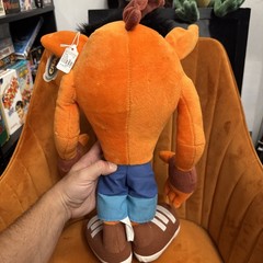Vintage 20-inch 2001 Crash Bandicoot plush Play By Play Universal Studios Tagged