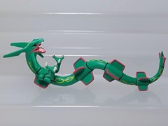 Rayquaza Pokemon Pose Figure Tomy 2004 Poseable Toy Japan W06 4″H 7.5″L