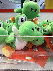 Universal Studios Fan Fest Super Nintendo World Yoshi Shoulder Pal Plush – Green