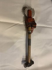 Loot Crate Dead Rising 3 Bloody Sledgehammer & Saw Ink Pen W/Box