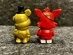 Five Nights At Freddy’s 1.5” Figured Golden Freddy And Foxy