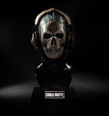 CALL OF DUTY LT. SIMON ” GHOST ” RILEY 8″ BUST STATUE 20th ANNIVERSARY EDITION