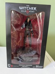 FACTORY SEALED Dark Horse The Witcher Wild Hunt Yennefer of Vengerberg Statue