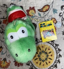Nintendo ~ Sun Arrow ~ NWT (7 Inch) Japanese Prize Yoshi Plush