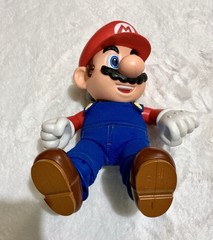 Súper Mario It’s-A Me Mario Collectible Action Figure Talking Posable Mario