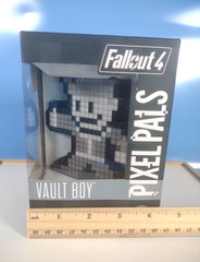 Pixel Pals Fallout 4 VAULT BOY Light Up 5” Figure Black & White *Box has issues