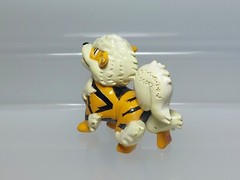 Arcanine (Old Color ver) Pokemon Monster Collection Figure Tomy Japan M04 1.8in