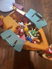 Nintendo Super Mario Bros. Bowser Airship Playset Missing Back READ Plus 11 Figs