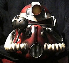 Fallout 76 T-51b-NC Power Armor Helmet 1:1 Nuka Cola Ed. (Prop Replica)