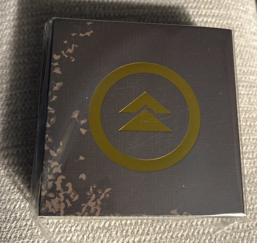 Ghost of Tsushima Living Legend Platinum Trophy Enamel Pin Figure Jin Sakai New