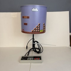 Nintendo NES Super Mario Bros. themed Lamp w/ Controller Light Switch USB Read..