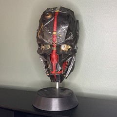 Dishonored 2 Collector’s Edition Corvo Mask with Stand No Box