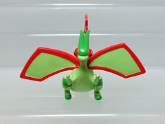 Flygon Pokemon Action Figure Poseable Gashapon Bandai 2005 Toy Japan W09 1.8in
