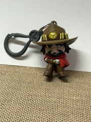 Overwatch Backpack Hanger Mini Figure – Series 1 – McCree (Cassidy) – Keychain