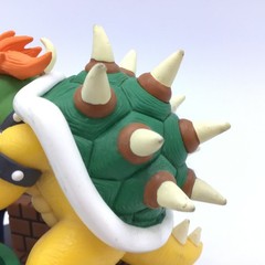 2010 Official Club Nintendo Platinum Award Super Mario Characters Statue