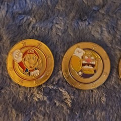 Super Mario WonderBall Gold Coins lot of 6