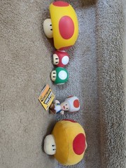 New Super Mario Bros Mushroom Toad Plush Set Figures Rare Nintendo Mega Shroom