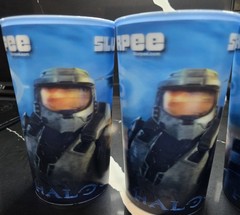 7-Eleven Halo 3 Holographic Slurpee Cups Promotional Set Of 4 W 2 Lids Pre-owned
