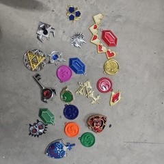 The Legend of Zelda badge pin set