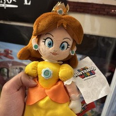 Universal Studios Super Nintendo World Mario Bros Princess Daisy 10″ Plush