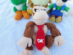 1997 Vintage N64 collectibles Beanbag Luigi, Yoshi, Bowser, D. Kong. 2 w/tags