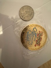 Yu-Gi-Oh! 2004 Toys R Us Tournament Prize Golden Coin ~ Promo Item ~ RARE