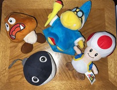Nintendo Super Mario Plush Lot of 4 Goomba, Toad Red, Chain Chomp & Magikoopa