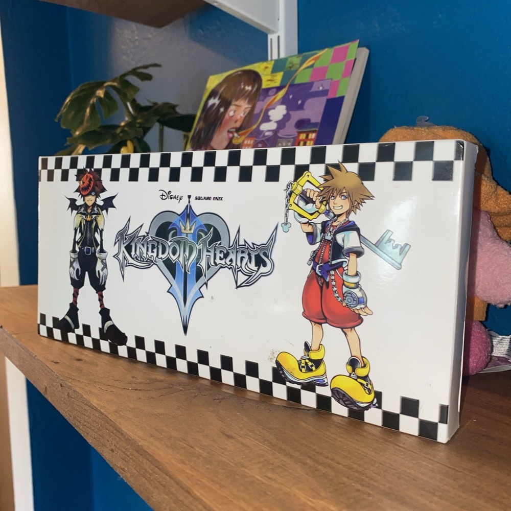 Kingdom Hearts Video Game Promo Disney Parks Event Exclusive Jewelry / Charms