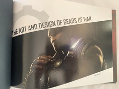 Gears Of War COG Service Medal Adam Fenix COLLECTOR AWARD BOX FLAG + ART BOOK