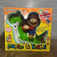 Nintendo Super Mario World Mario & Yoshi Battery Operated Toy Nikko 1993 (Works)