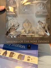 Bethesda Skyrim Collectible Vinyl Art Set – Shrines of the Nine Divines