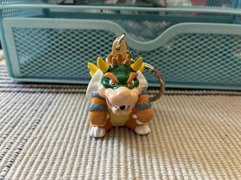 Vintage Super Mario RPG Bowser Vinyl Figure Keychain Nintendo Banpresto
