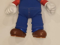 2020 Jakks Super Mario Bros. It’s A Me Nintendo Talking 12″ Plastic Doll Figure
