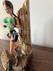 Tomb Raider Starring Lara Croft Statue w/ Display Base, Tomb Raider Series 1996