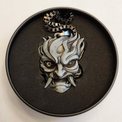 Cyberpunk 2077 – Samurai Medallion Collectible Necklace – NEW IN TIN