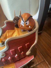 Nintendo Super Mario Bros. Bowser Airship Playset Missing Back READ Plus 11 Figs