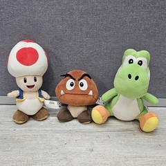 2017 Nintendo Super Mario Plush Stuff Toy Lot Toad Yoshi Goomba Small