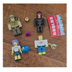 Roblox Mystery Figure MeepCity Collectibles Lot w/ Accessories (4 Figures)