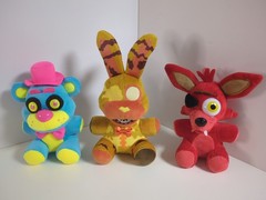 Five Nights At Freddy’s Funko 8″ Plush Foxy Funtime Freddy And Twisted Bonnie