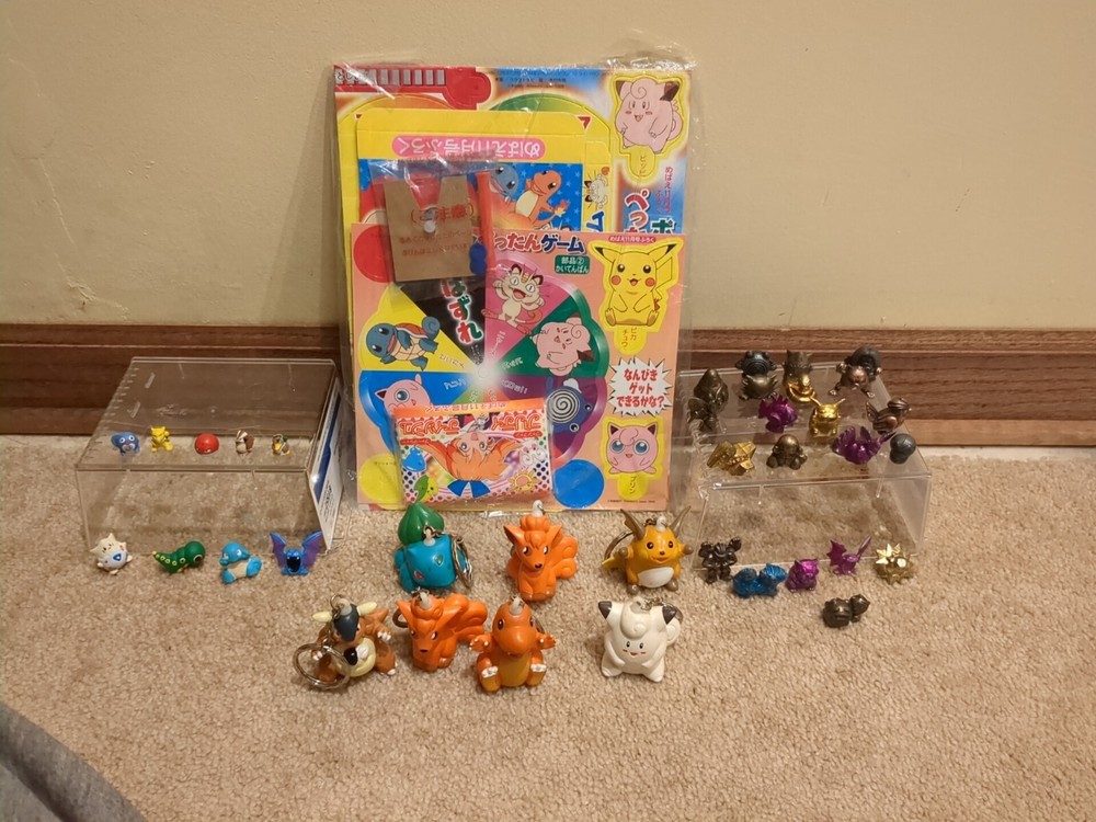 Pokemon 1997 Japanese Figure And Keychain Set Shogakukan Red And Blue Promo