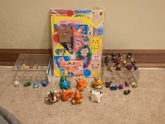 Pokemon 1997 Japanese Figure And Keychain Set Shogakukan Red And Blue Promo