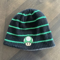 2011 Super Mario Grey Green 1-Up Mushroom Reversable Knit Beanie Hat One Size