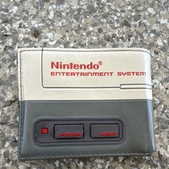 Official Nintendo NES Console Retro Bifold Wallet – 2018 Licensed Tag Complete
