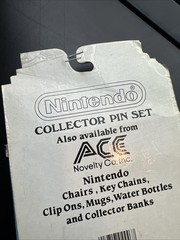 NIB Vintage 1989 Nintendo Collector Pin Set Super Mario Brothers