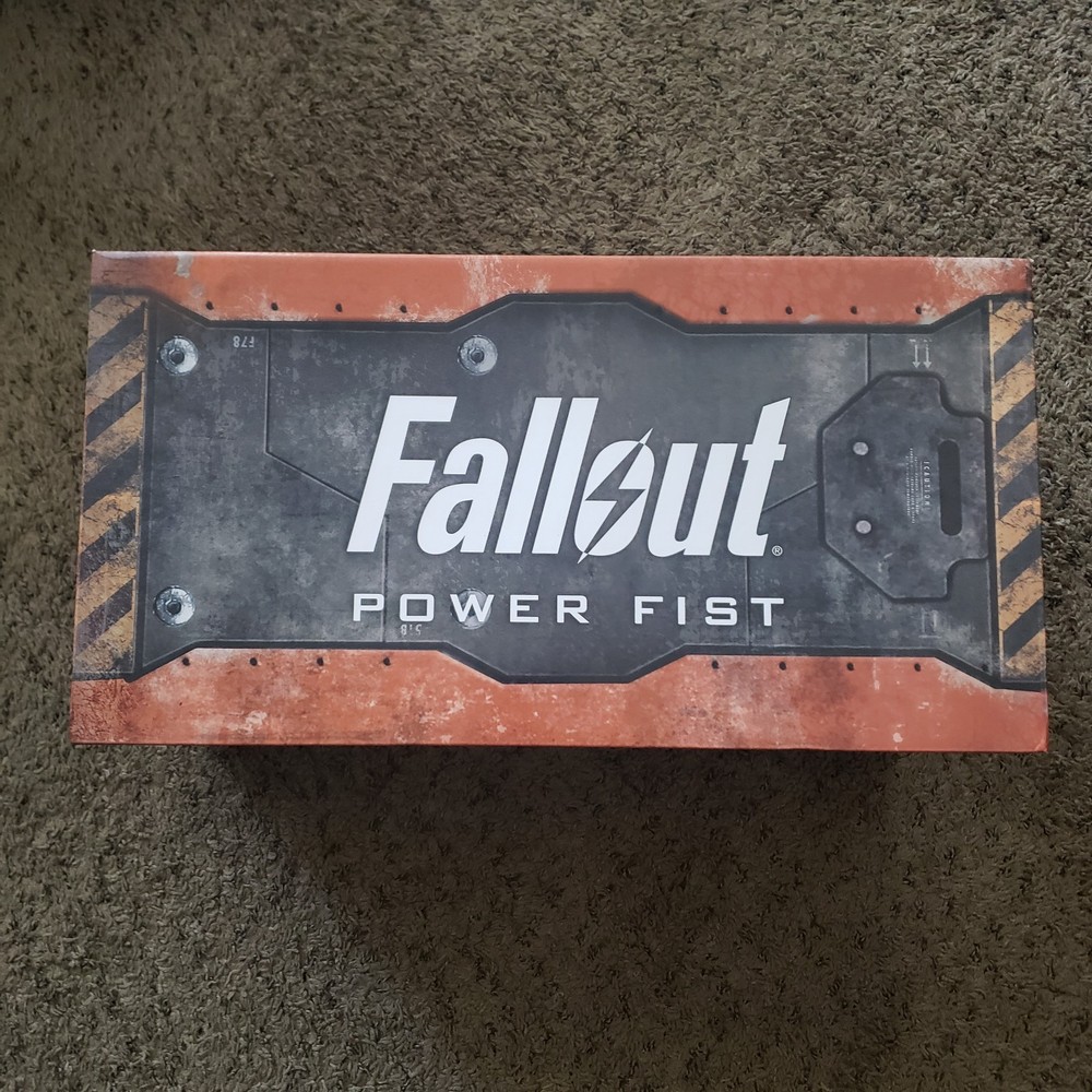 Fallout Power Fist Bethesda Chronicle Collectibles Replica 1:1 Scale BRAND NEW