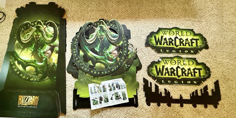 World Of Warcraft Legion Store Display Standee Promo Demo WoW New Never Folded!
