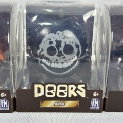 Roblox DOORS Mini Figures Set Of 6 Ambush Rush El Goblino Seek Screech Figure