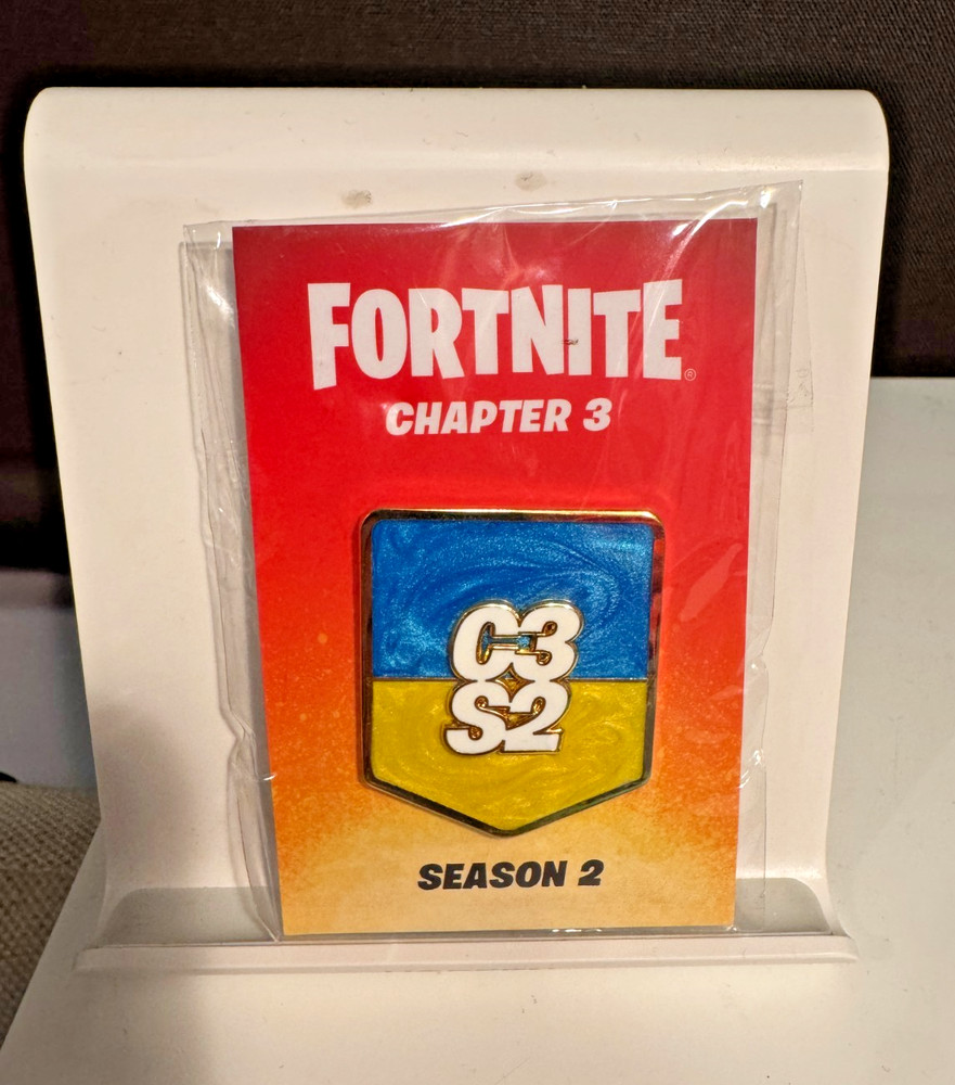 RARE Epic Games Employee Exclusive Fortnite Pin Chapter 3 Season 2 Ukraine NEW